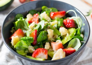 salad-with-strawberry-quinoa